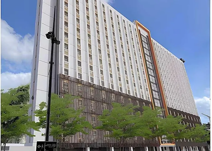 The Cityflats Circuit Makati Hotel 3*